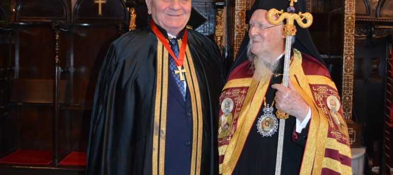 Пантеліс Бумбурас Голова БО “Фонд Бумбураса” отримав титул Архонта від Вселенського Патріарха Варфоломія.