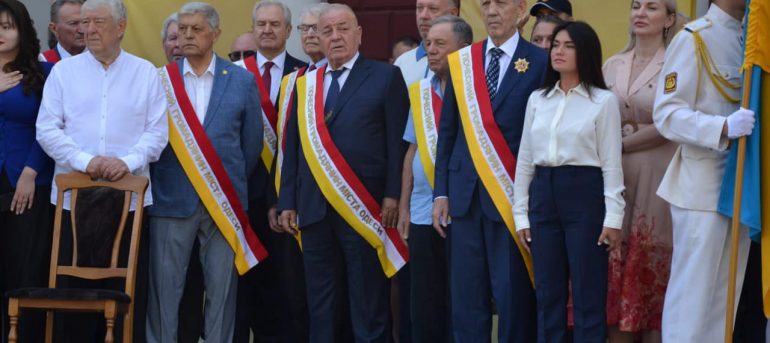 Дорогі одесити!